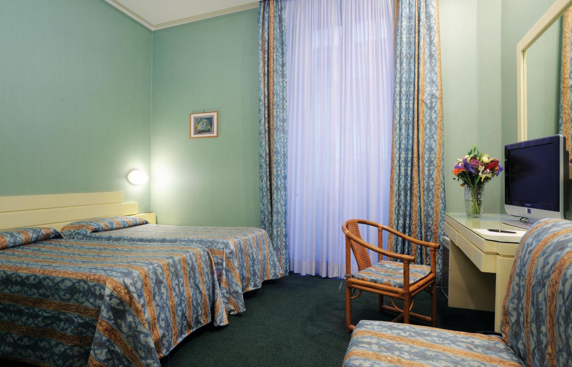 Hotel Patria Roma Exterior foto